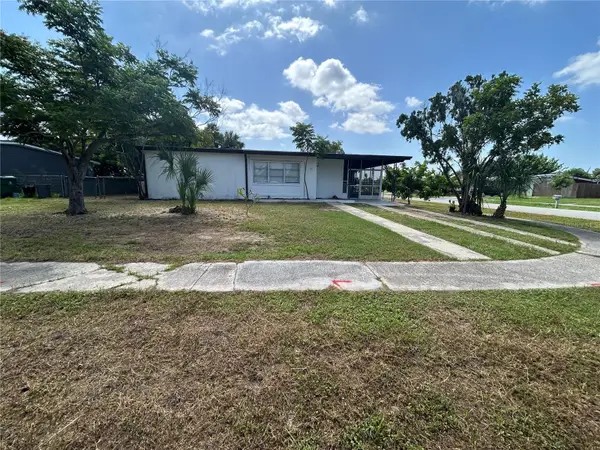 3140 Crestwood Drive, PORT CHARLOTTE, FL 33952
