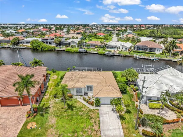1352 Pine Siskin Drive, PUNTA GORDA, FL 33950