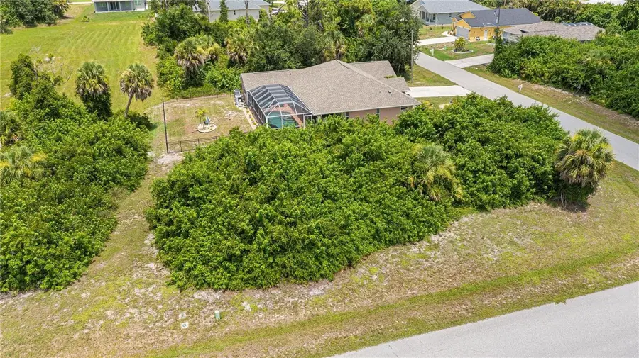 121 Red Cedar Park, Rotonda West, FL 33947 - #2