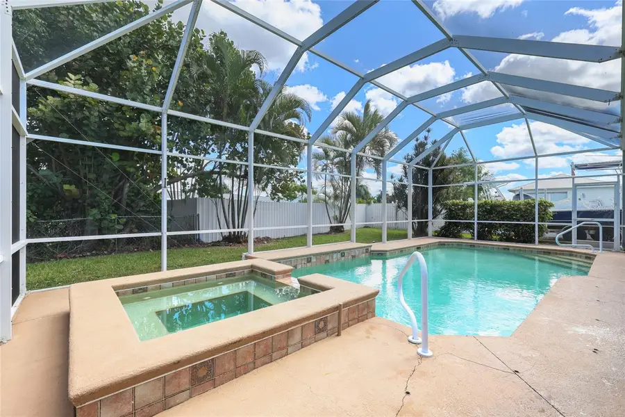 4111 SE 10th Place, Cape Coral, FL 33904 - #2