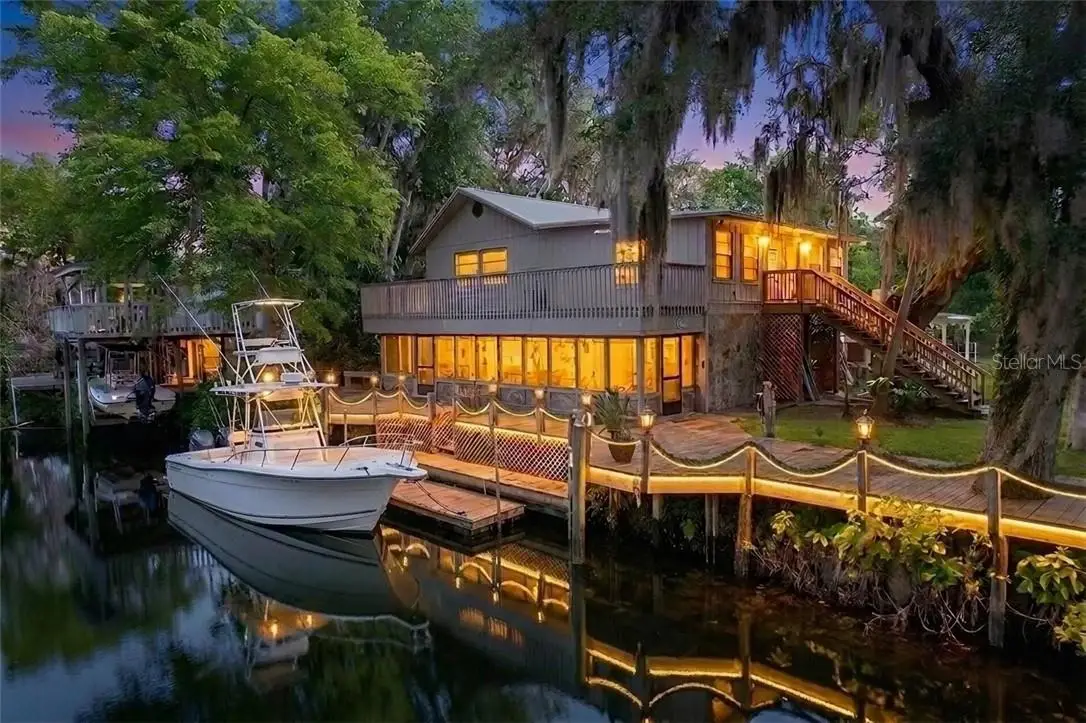 11590 N Kayak Point, Inglis, FL 34449 - #1