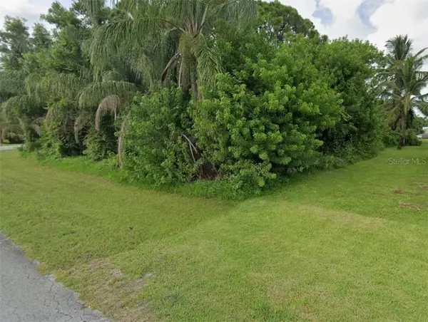 2282 SE Bowie Street, Port St. Lucie, FL 34952