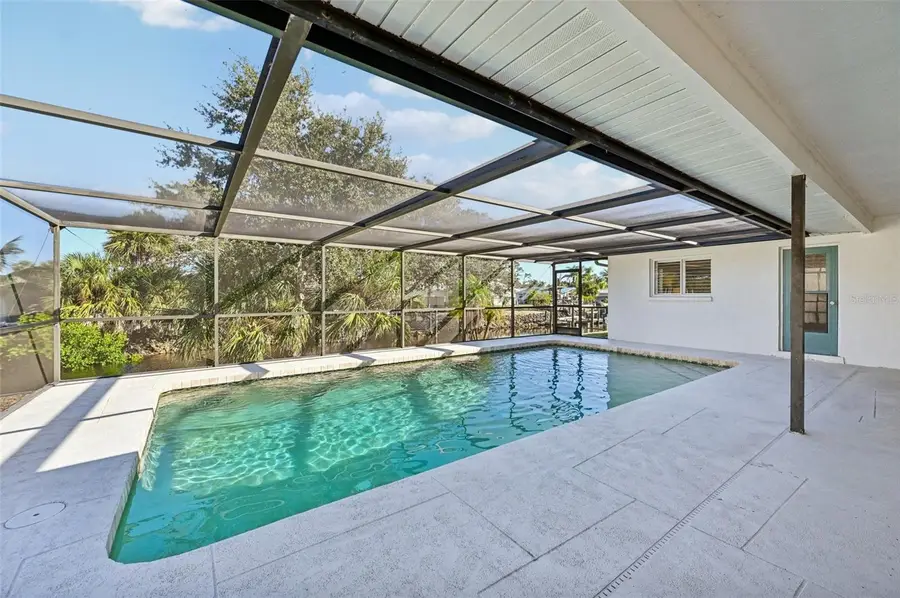 560 Sandlor Drive, Englewood, FL 34223 - Image #3