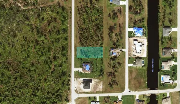 285 Rotonda Boulevard S, ROTONDA WEST, FL 33947