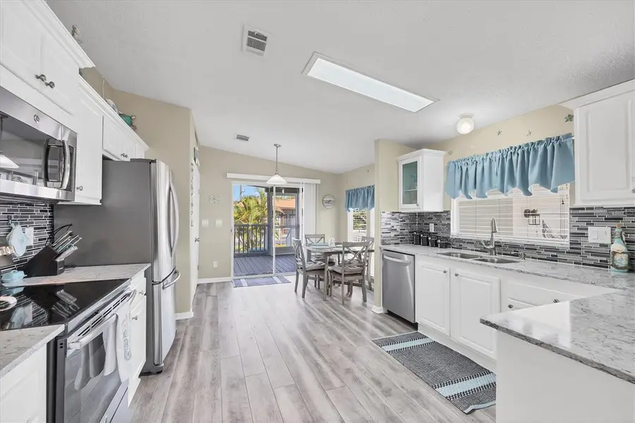 9086 Pinehaven Way, Englewood, FL 34224 - Image #3