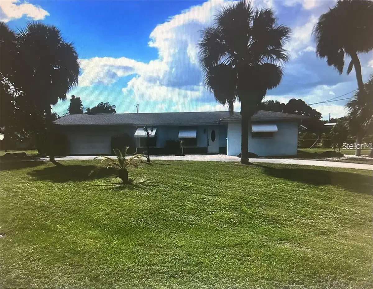 644 Blue Lane Nw, Port Charlotte, FL 33952 - Image #1