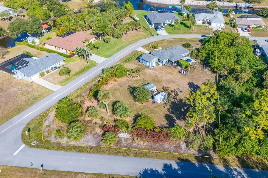 896 Clearview Drive, Port Charlotte, FL 33953 - Image #2