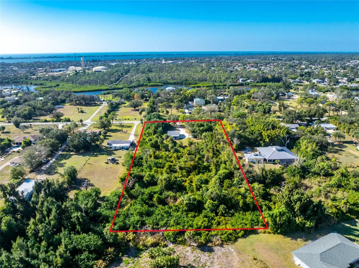 285 S Oxford Drive, Englewood, FL 34223 - Image #1