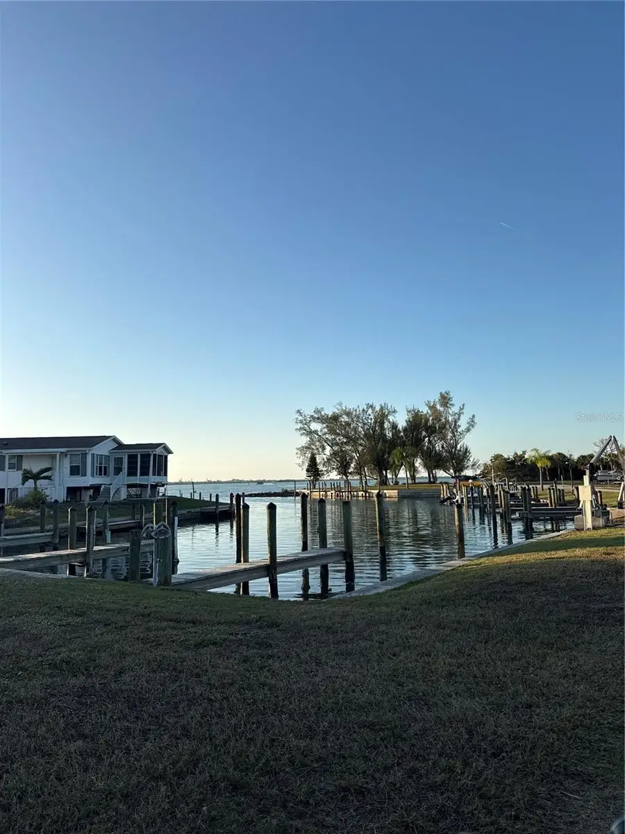 7500 Park Pointe Drive #13, Englewood, FL 34224 - Image #2