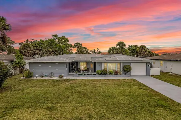 16 Oakland Hills Place, ROTONDA WEST, FL 33947