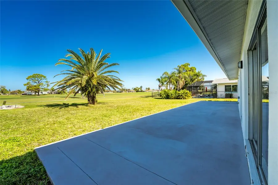 72 Oakland Hills Court, Rotonda West, FL 33947 - #3