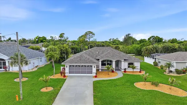 828 Rotonda Circle, ROTONDA WEST, FL 33947