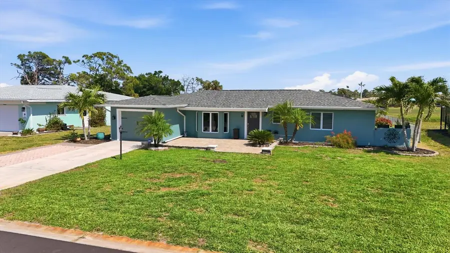 11 Oakland Hills Court, Rotonda West, FL 33947 - #2