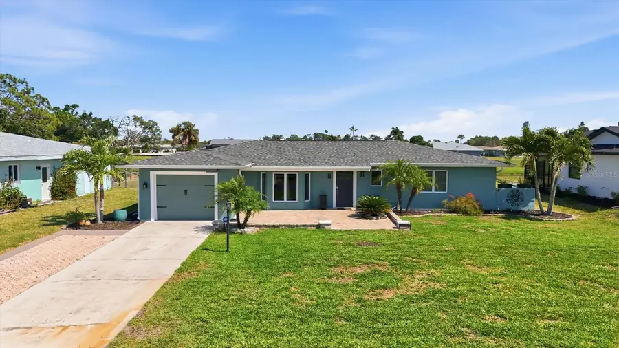 11 Oakland Hills Court, Rotonda West, FL 33947 - #3