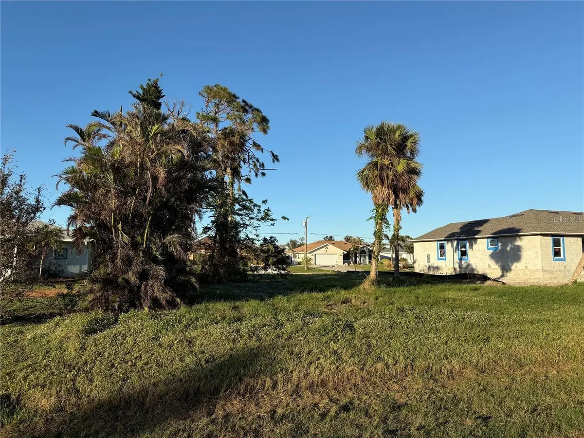 57 Mark Twain Ln, Rotonda West, FL 33947 - #1