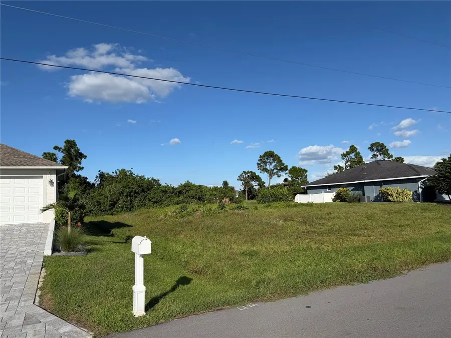 81 Pine Valley Ct, Rotonda West, FL 33947 - #2