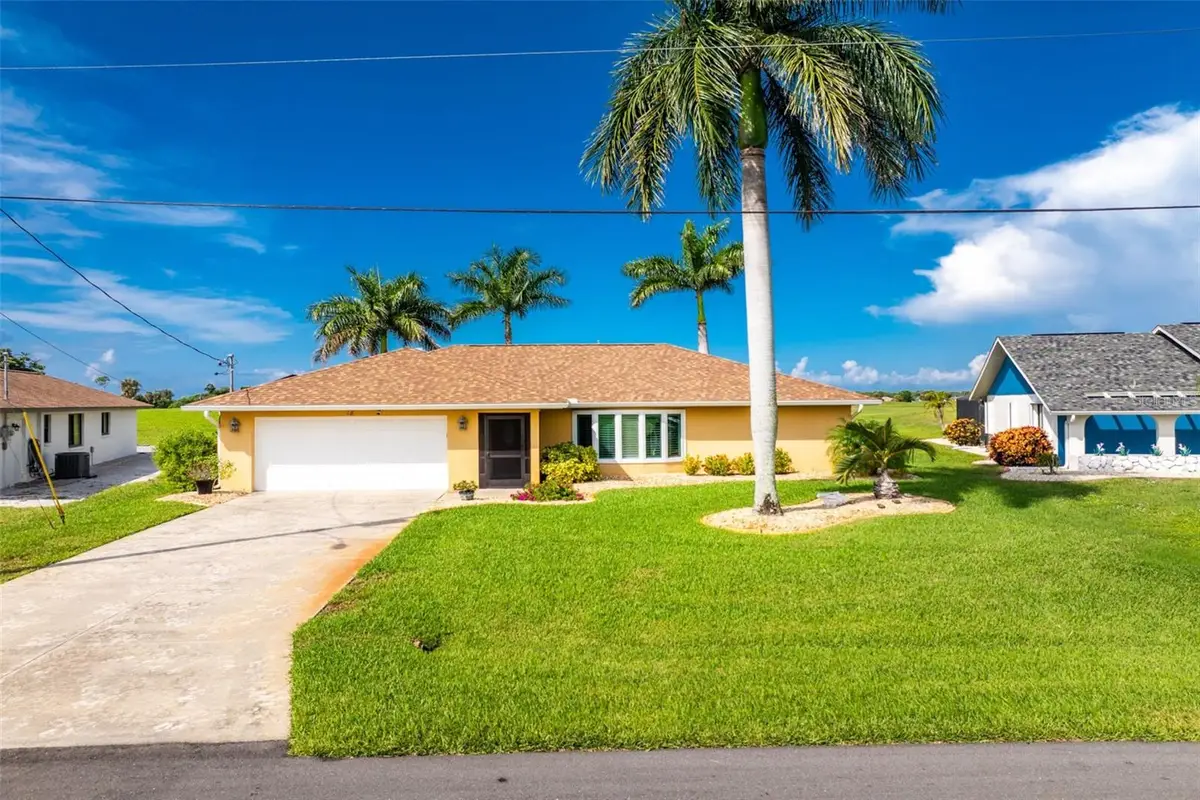 18 Bunker Way, Rotonda West, FL 33947 - #1