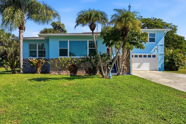 90 Oakland Hills Court, ROTONDA WEST, FL 33947