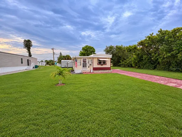 1394 Flamingo Drive, ENGLEWOOD, FL 34224
