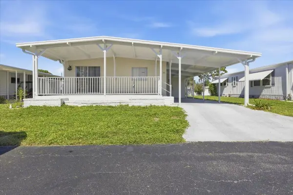26 N Esplanade Street, ENGLEWOOD, FL 34223