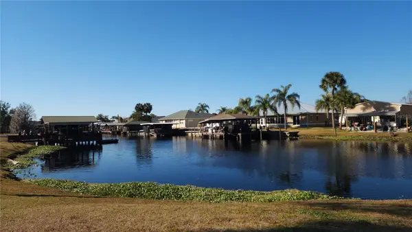 1620 River Road, ASTOR, FL 32102