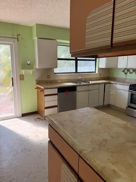 8 Sweetbay Drive, Palm Coast, FL 32137 - #3