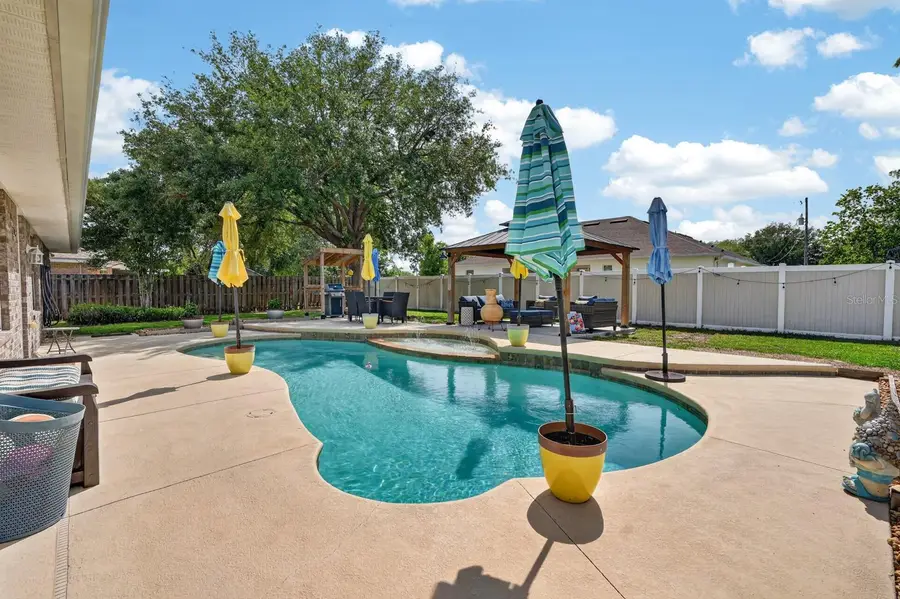 27 Lyndenhurst Lane, Palm Coast, FL 32137 - #2