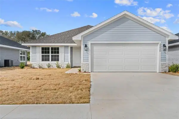 4 Seriema Court, PALM COAST, FL 32164