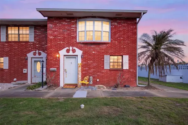 2250 S Palmetto Avenue #J-5, SOUTH DAYTONA, FL 32119