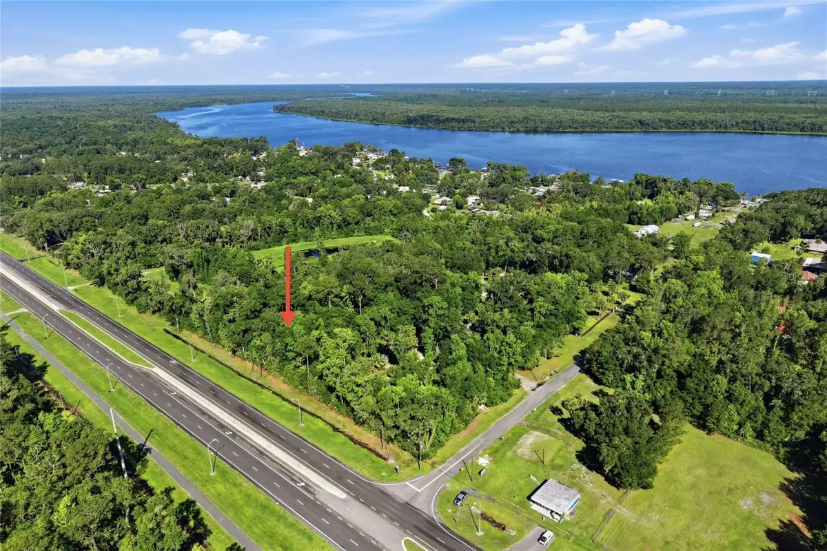 667 S Us Highway 17, San Mateo, FL 32187 - #1