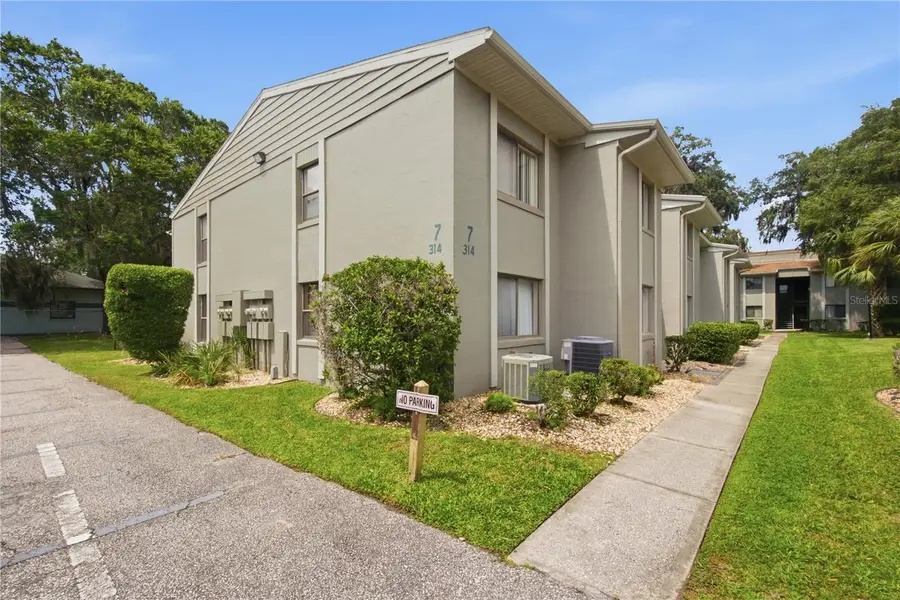 314 Palm Coast Parkway Ne #202, Palm Coast, FL 32137 - #2