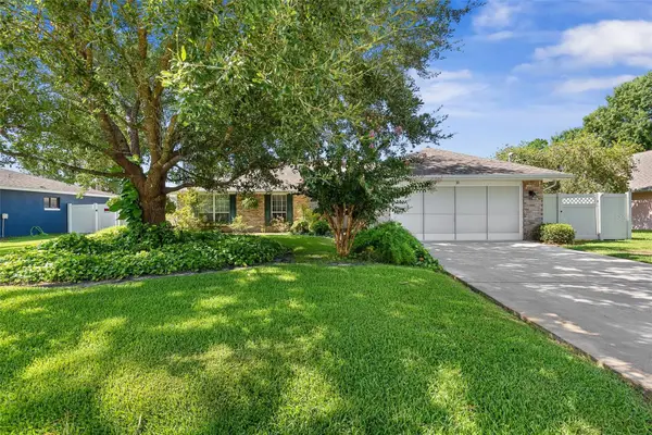 18 Woodston Lane, PALM COAST, FL 32164