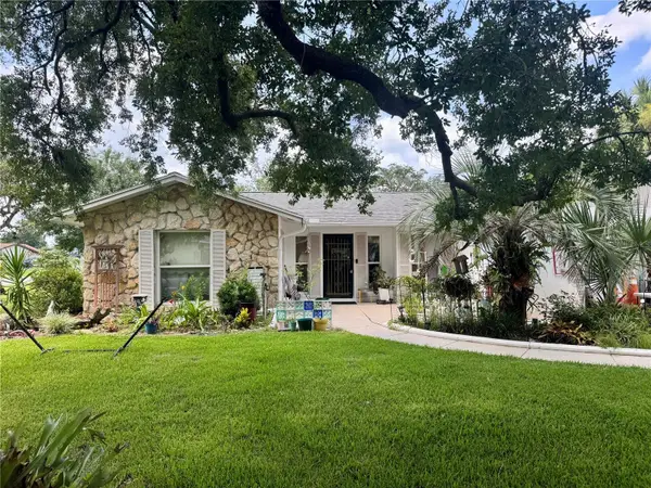30 Fernham Lane, PALM COAST, FL 32137