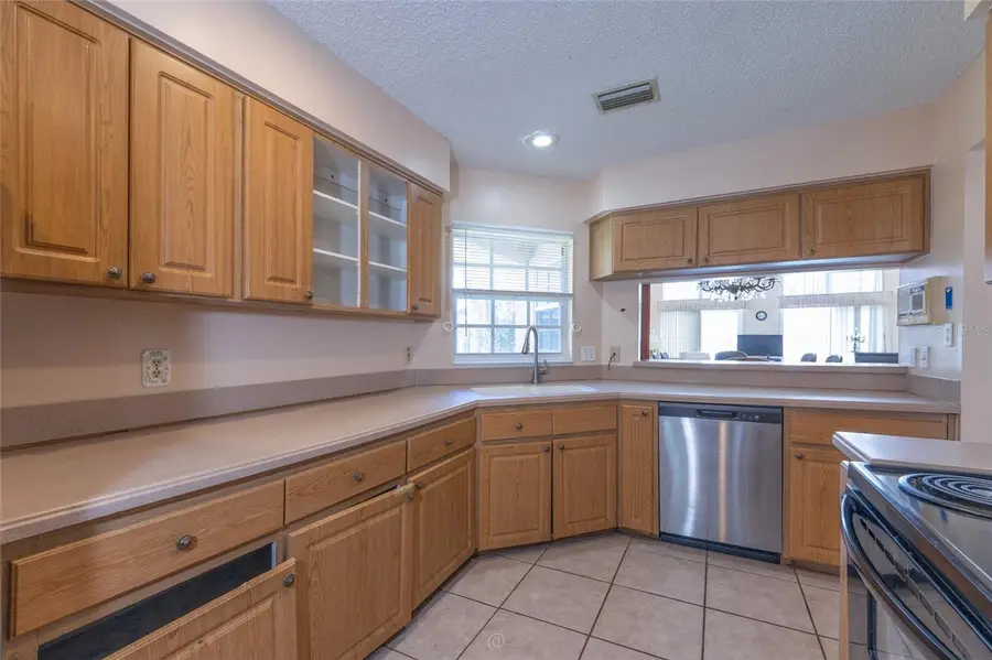 29 Cherokee Court W, Palm Coast, FL 32137 - #2