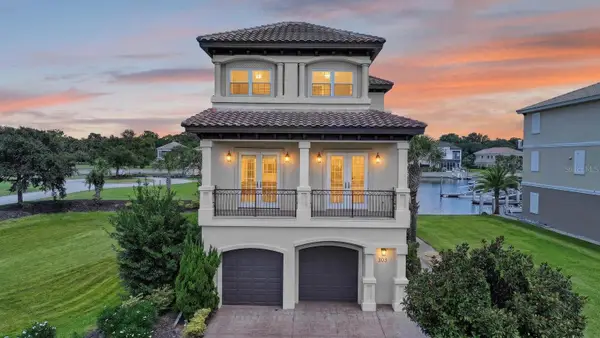 303 Yacht Harbor Drive, PALM COAST, FL 32137