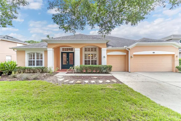 2672 Aloma Oaks Drive, OVIEDO, FL 32765