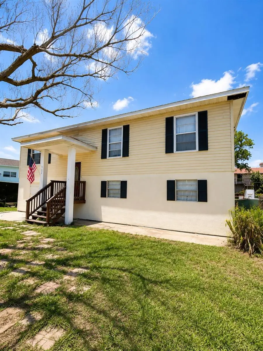 712 48th Street W, Palmetto, FL 34221 - #1