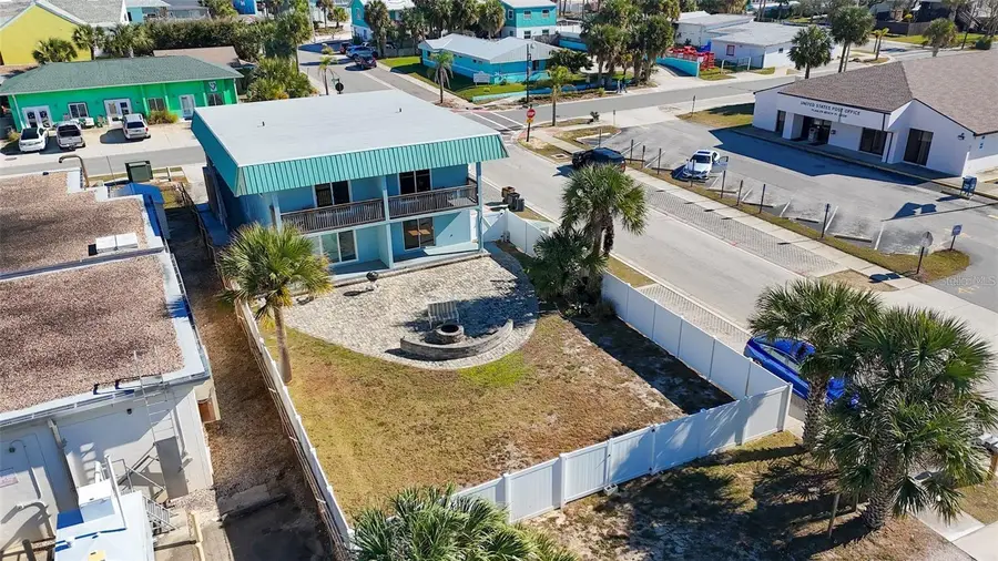 212 S Daytona Avenue, Flagler Beach, FL 32136 - #2