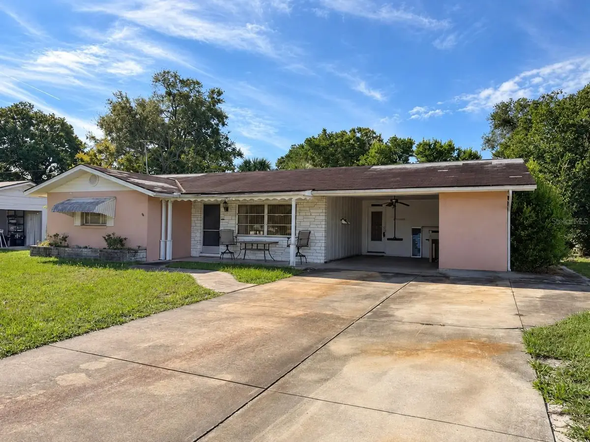 230 E Roberts Street, Orange City, FL 32763 - #1