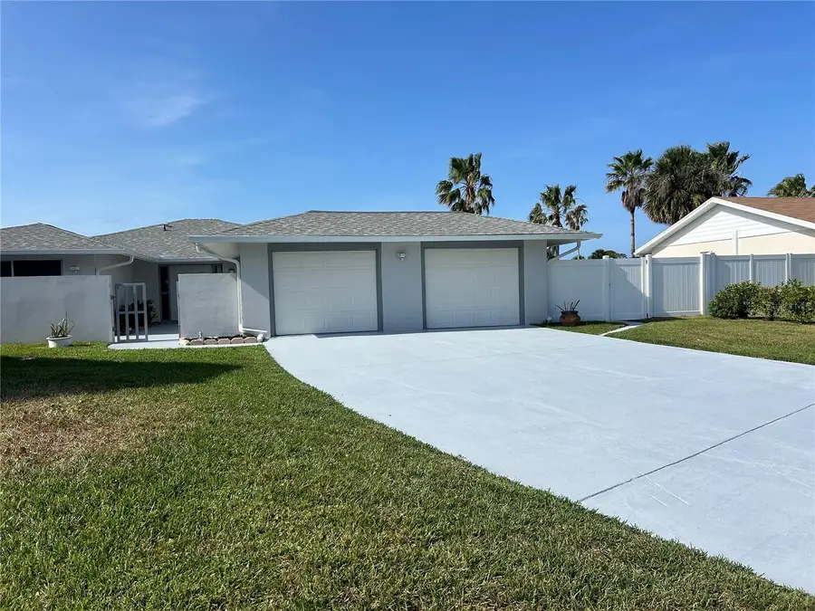 9 Castle Court, Palm Coast, FL 32137 - #2