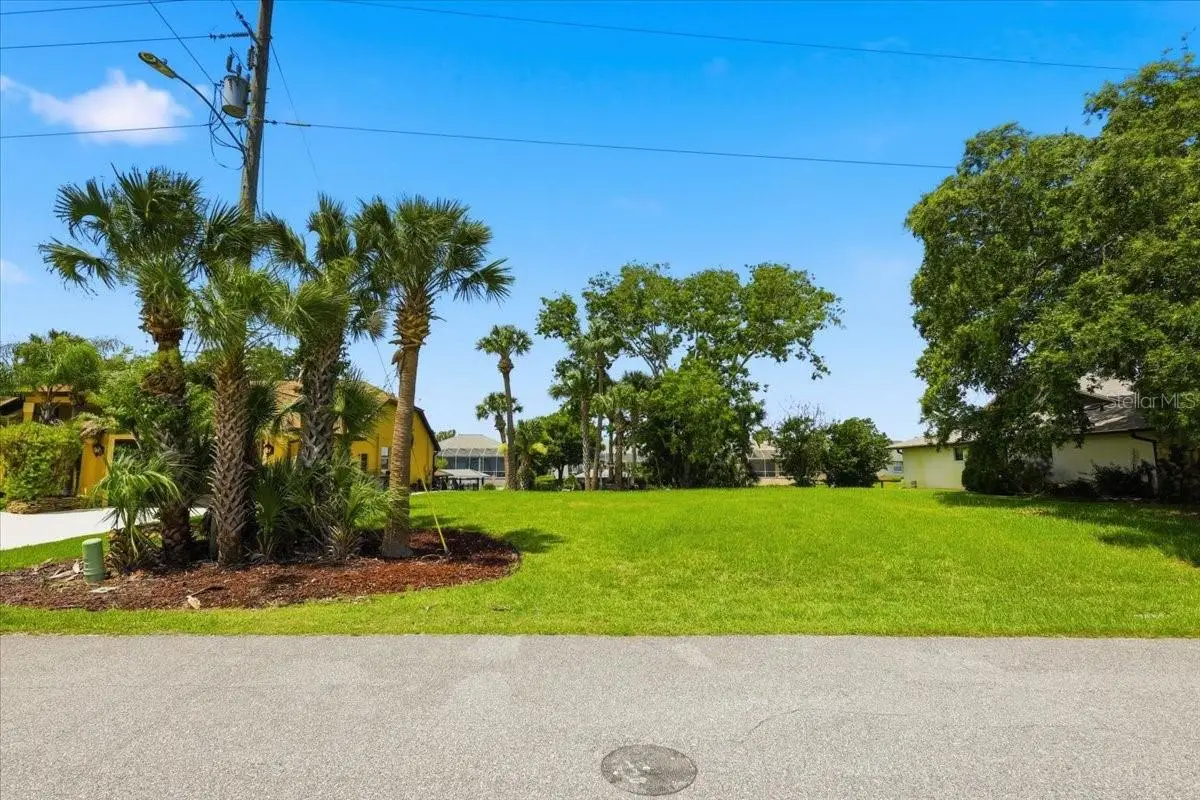 27 Cottonwood Court, Palm Coast, FL 32137 - #1