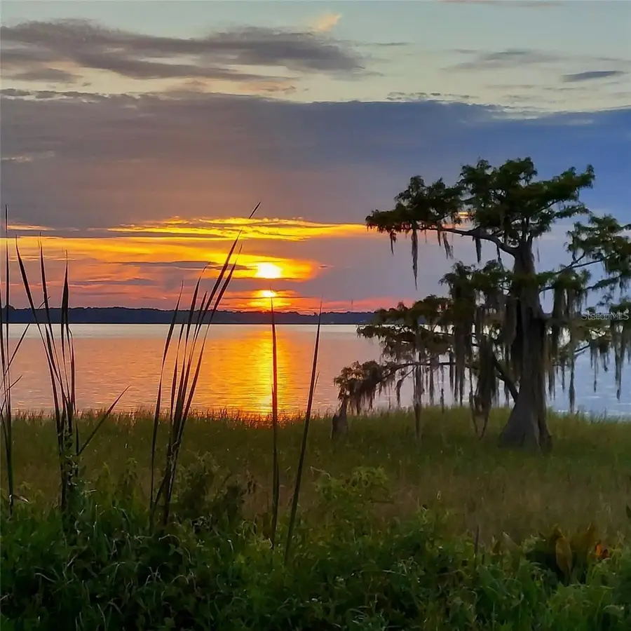 2225 Cypress Court #2C, Tavares, FL 32778 - Image #2