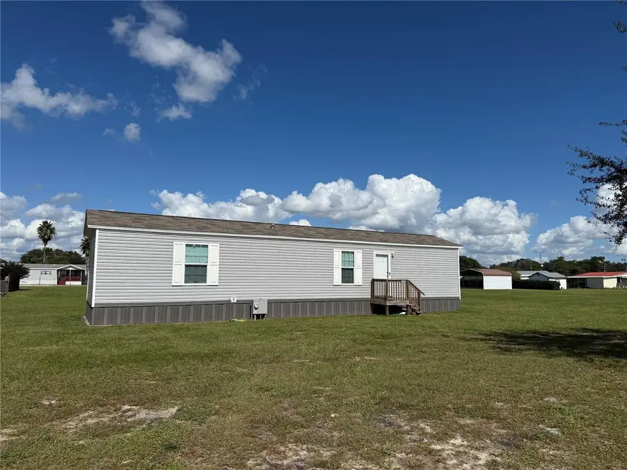 1141 Nw 12th Lane, Lake Panasoffkee, FL 33538 - Image #2