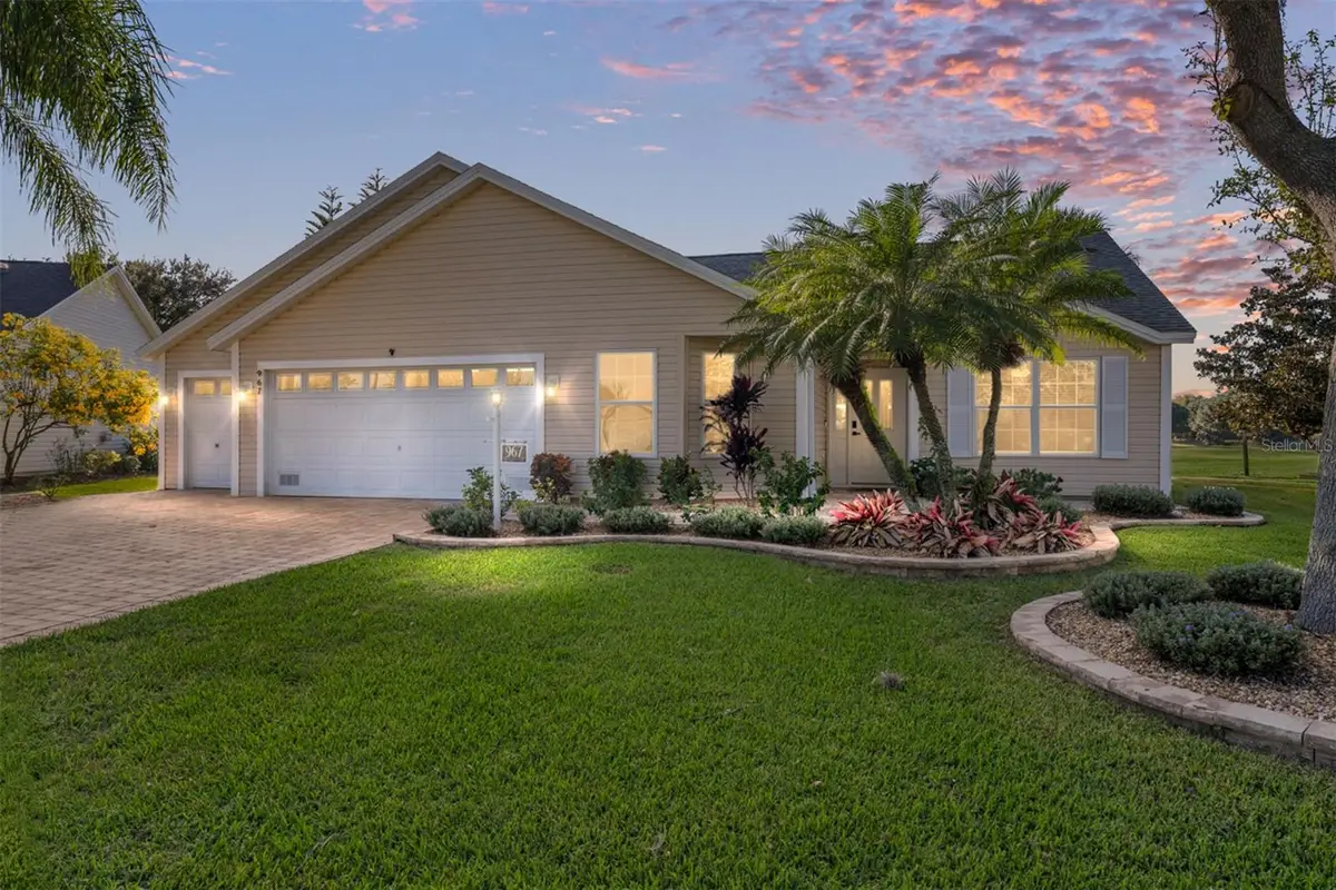 967 Livingston Loop, The Villages, FL 32162 - Image #1