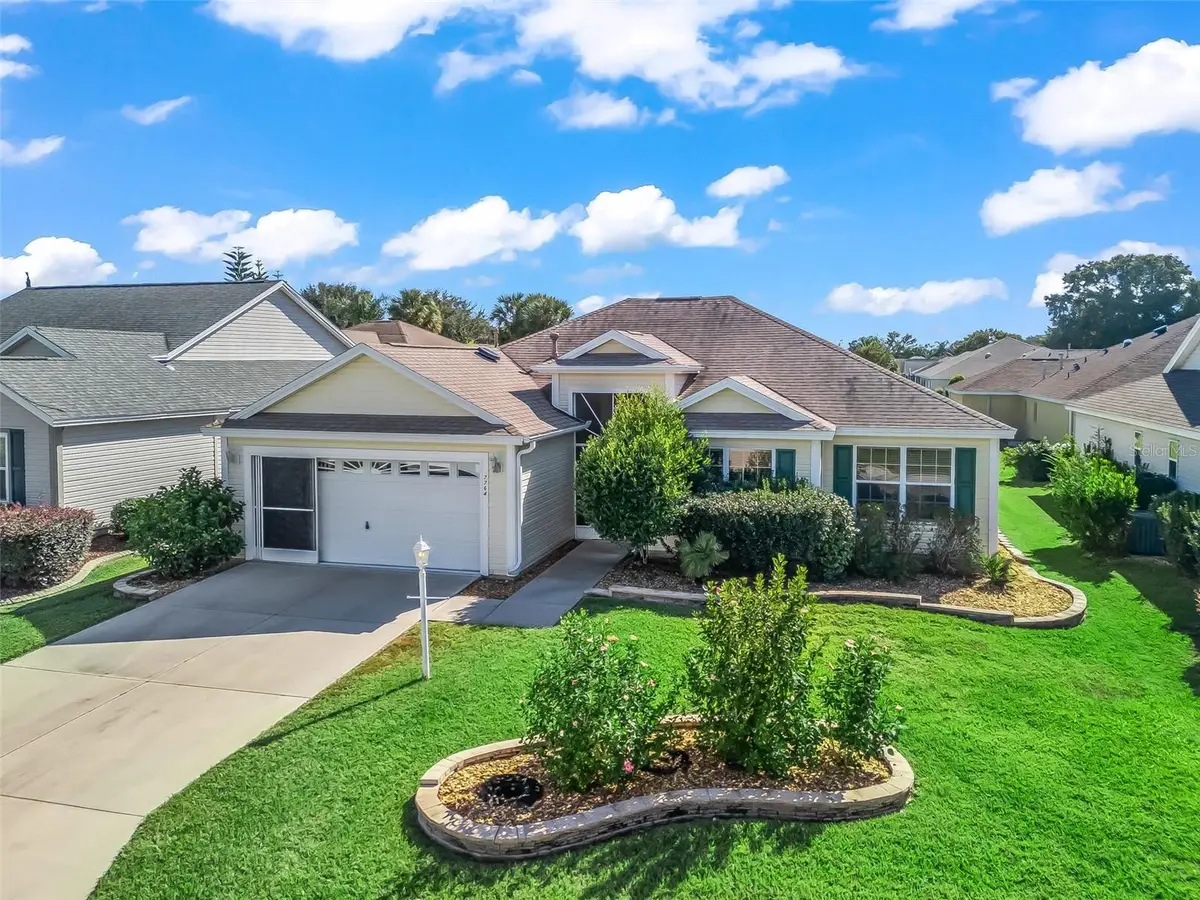 7764 SE 166th Smallwood Place, The Villages, FL 32162 - Image #1