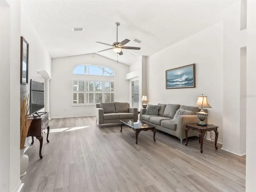 7764 SE 166th Smallwood Place, The Villages, FL 32162 - Image #3