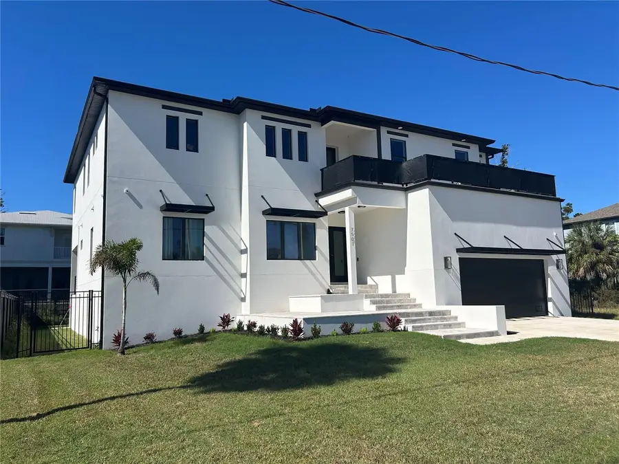 7501 S Sherrill Street, Tampa, FL 33616 - Image #2