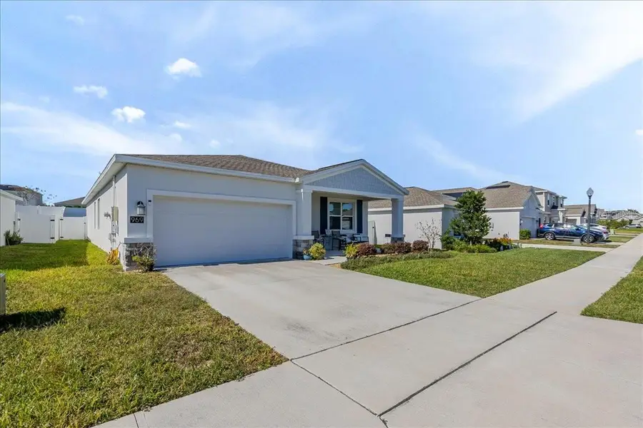 969 Laurel View Way, Groveland, FL 34736 - Image #2
