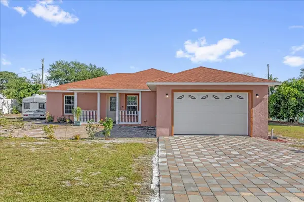 910 Rich Drive, MOUNT DORA, FL 32757