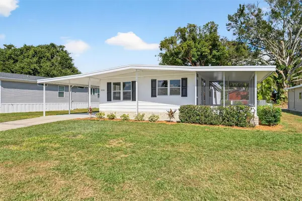 1114 Elkhart Circle, TAVARES, FL 32778